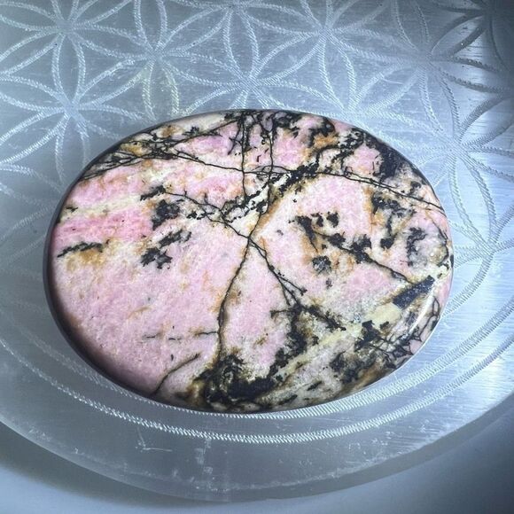 Oval Rhodonite Crystal Worry Stone / Mini Bowl / Ring Holder (#3) - Picture 4 of 10